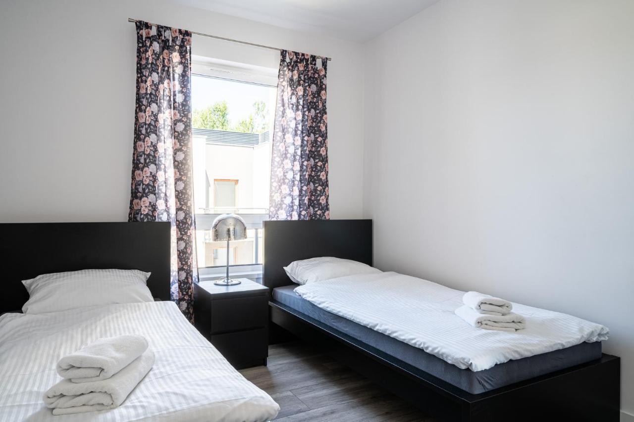 Rentplanet - Apartamenty Na Grobli Wroclaw Exterior photo