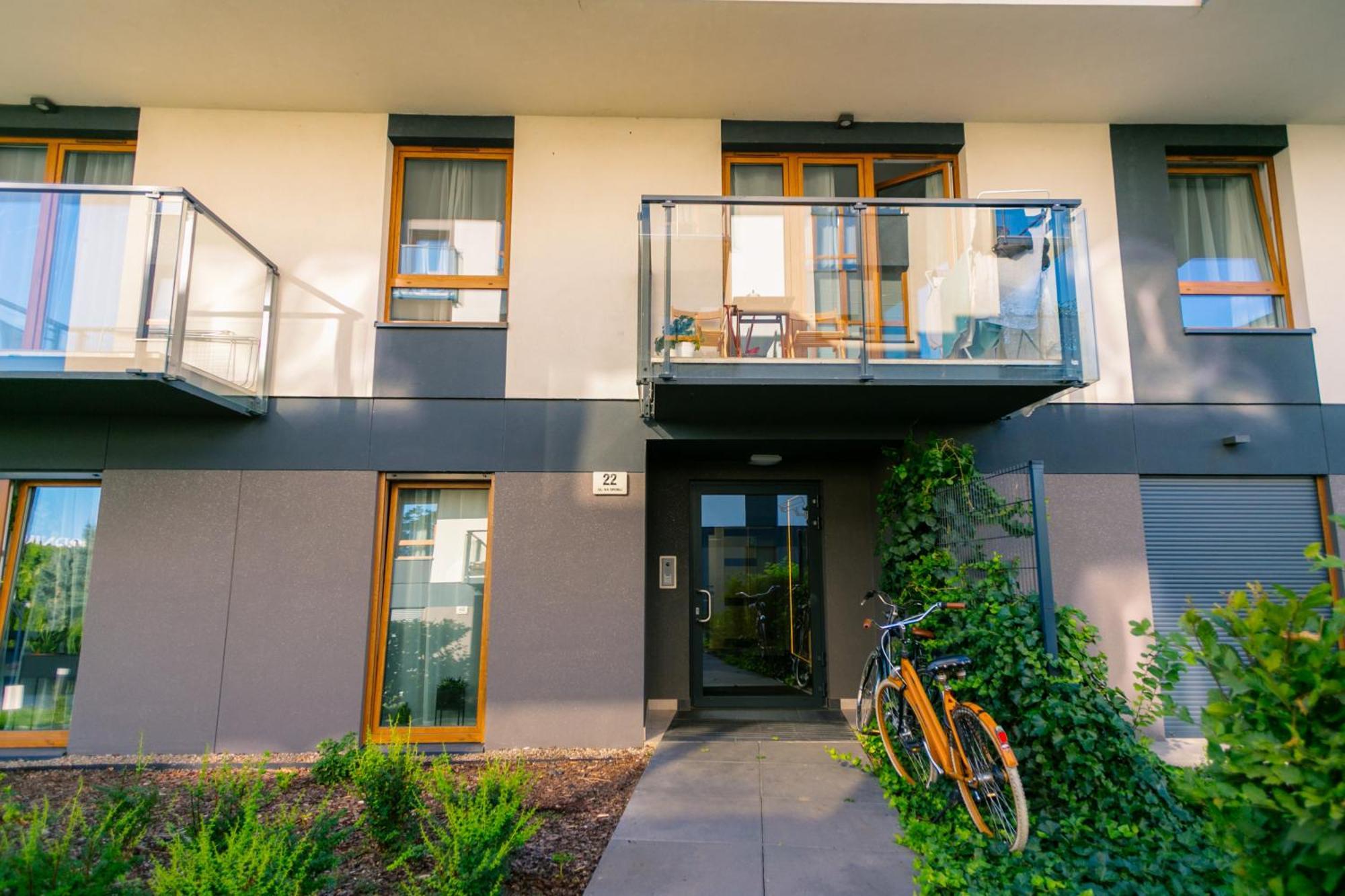 Rentplanet - Apartamenty Na Grobli Wroclaw Exterior photo